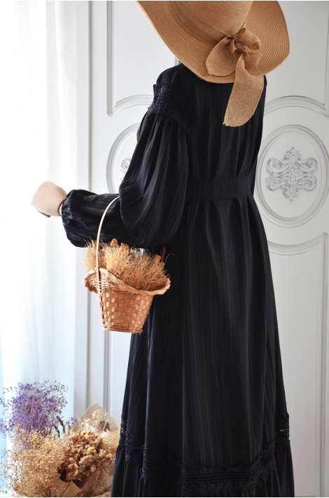 Dantel Şeritli Siyah Renk Elbise