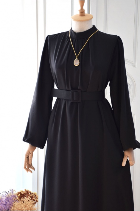 Etek Ucu Piliseli İpek Krep Elbise Siyah Renk