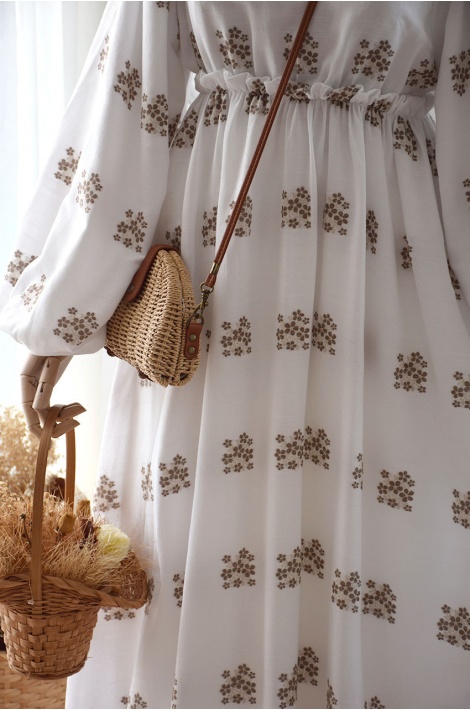 Kahverengi-Bej Çiçekli Beyaz Renk Elbise