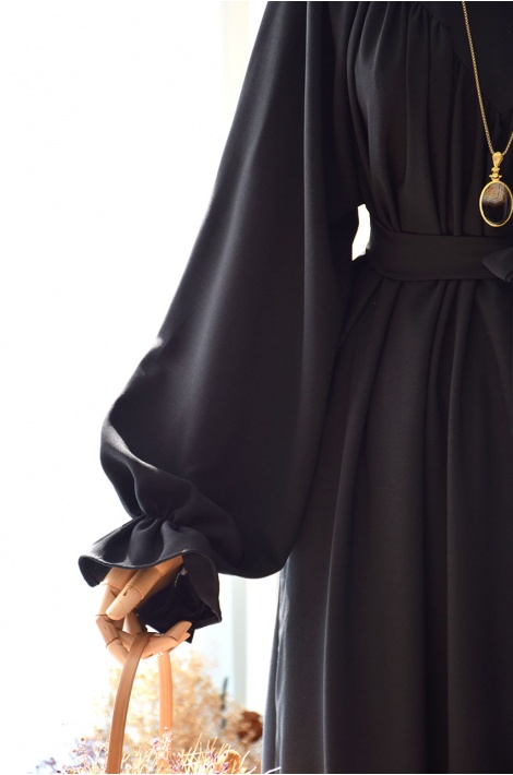 Robalı Model Krep Elbise Siyah Renk
