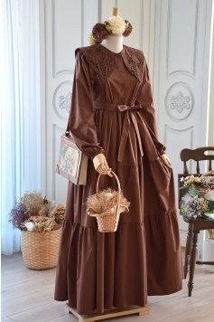 Yakası İşlemeli Poplin Elbise Kahverengi