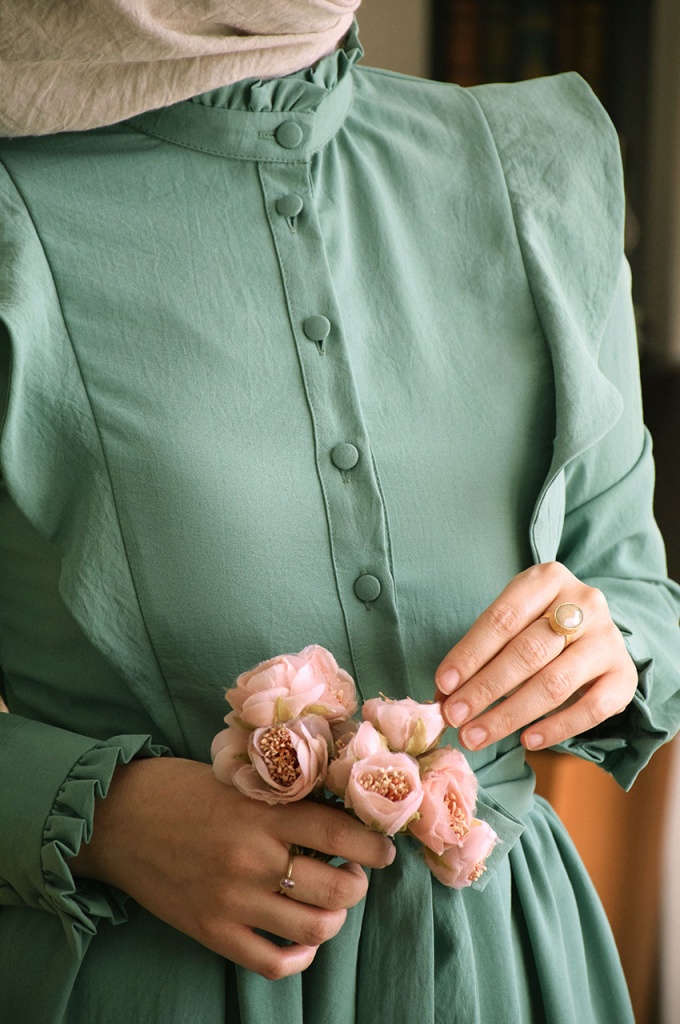 Zarif Fırfır Detaylı Mint Elbise